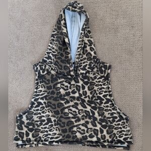 Urban Groove Animal Print Cropped Cotton Hoodie